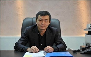 公司董事