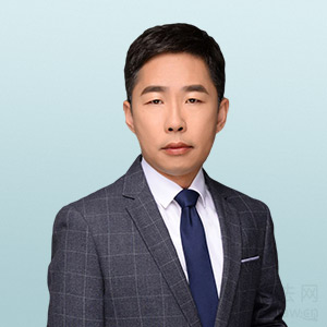 张德华