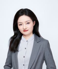 龙远芳律师