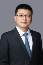 王春春律师