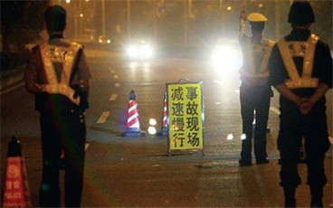 轻微肇事逃逸拘留多久