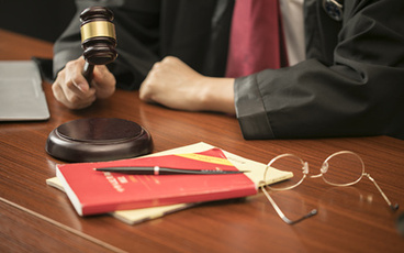 非法辞退劳动仲裁申请书