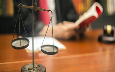 团伙故意伤害罪是怎么审判的?