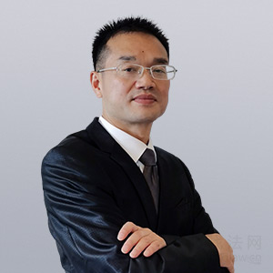 梁登俊